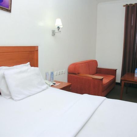 Hotel Bumi Asih Padangsidimpuan Batubelubang Eksteriør billede