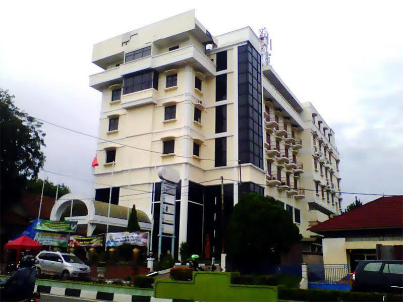 Hotel Bumi Asih Padangsidimpuan Batubelubang Eksteriør billede
